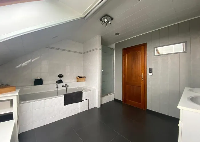 홈스테이 2 - Cozy Near Circuit Spa-francorchamps - Only 20 Minutes On Foot - Parking Free
